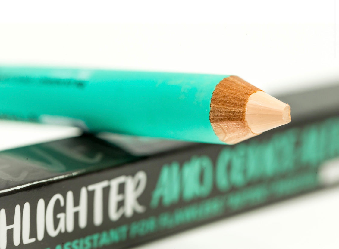 Medium Highlighter/Concealer Duo Pencil